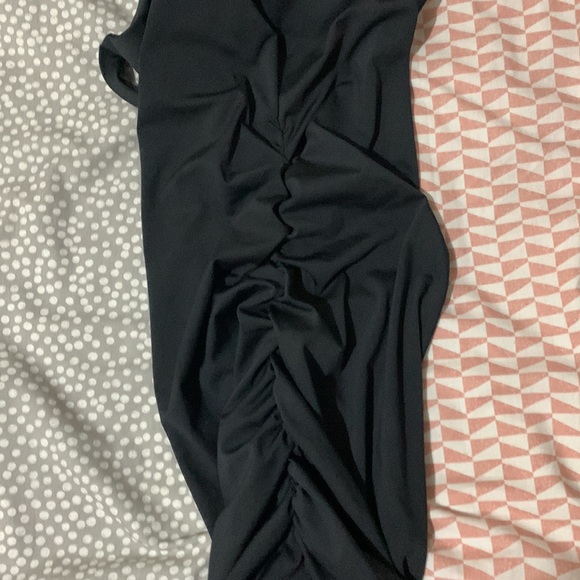 selling cotton on dress. warn once in great condition - Picture 4 of 4